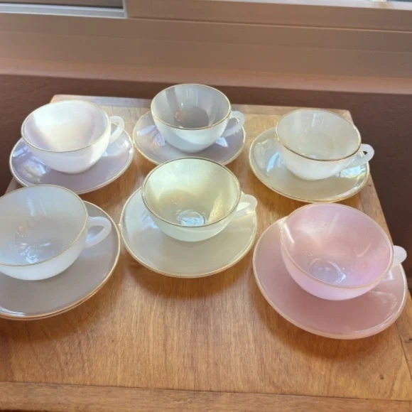 Vintage 60s Arcopal Harlequin Espresso Cups, Opaline Pastel, French Midcentury - Picture 10 of 16